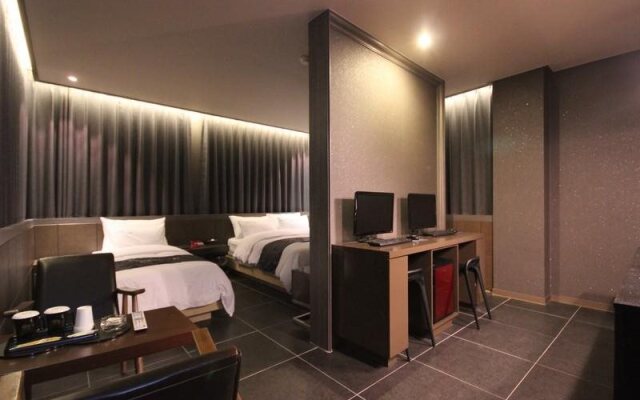 Yeow-B Hotel Jinju