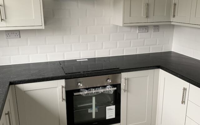 Impeccable 2-bed Apartment in Eastleigh