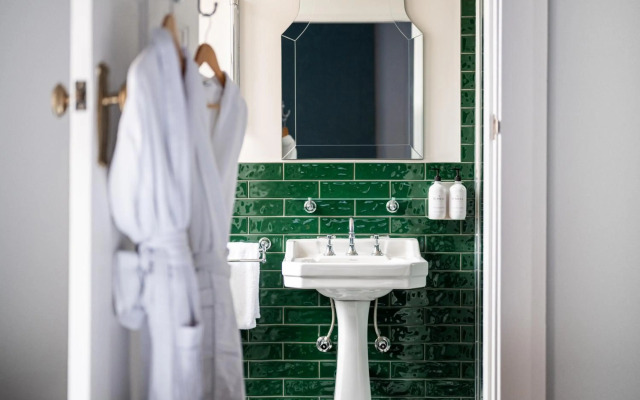 The Russell Boutique Hotel