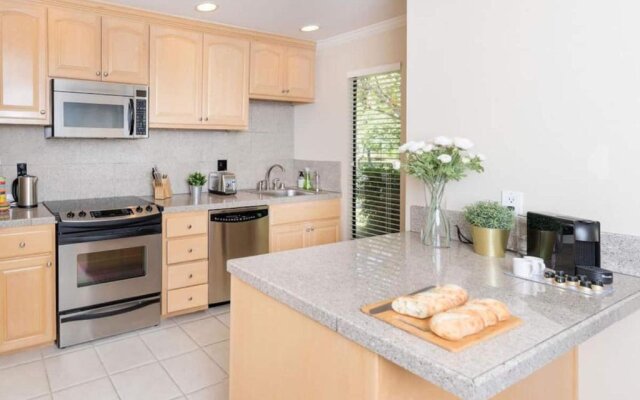 Top King Suite 40  OFF: Full Kitchen, Peaceful Views