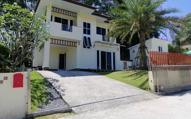 Elysian Koh Chang Bungalows and Pool Villa