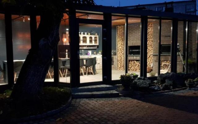 Roman House Borsa