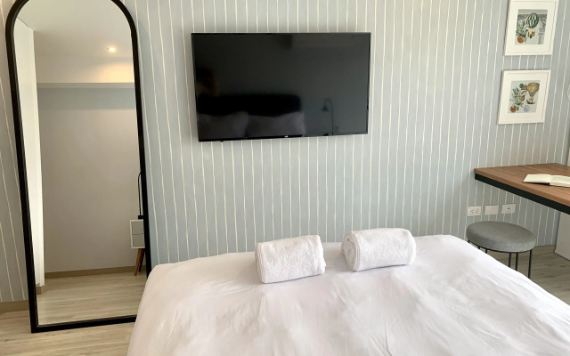 Primera Parada Lofts by Wynwood-House