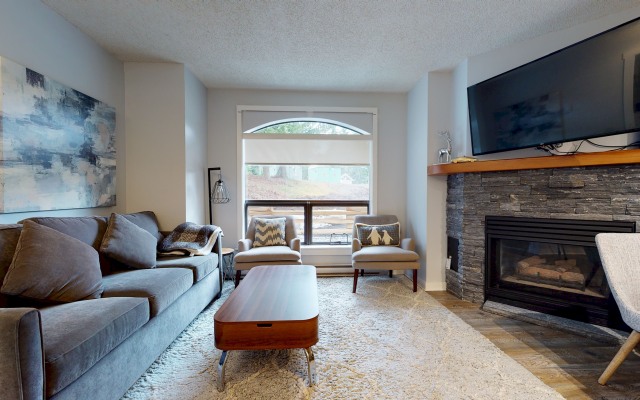 Marquise - Ski in Ski out - Pool - Hot tub -1st fl