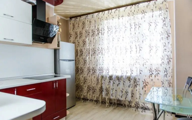 Космос на Карла Маркса 117