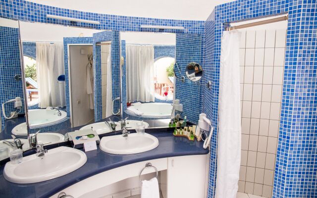 Livvo Risco del Gato Suites Hotel