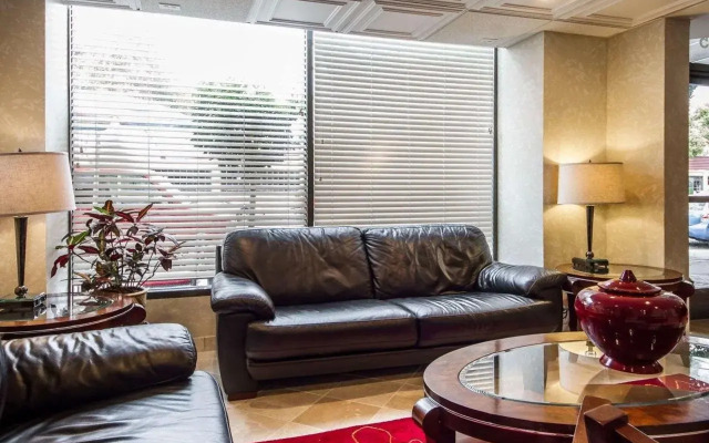 Ramada by Wyndham Oakland Downtown City Center