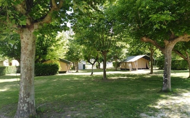 Camping Aubeterre-Sur-Dronne