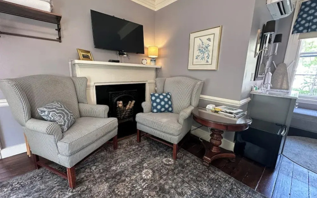 Dinsmore Boutique Inn