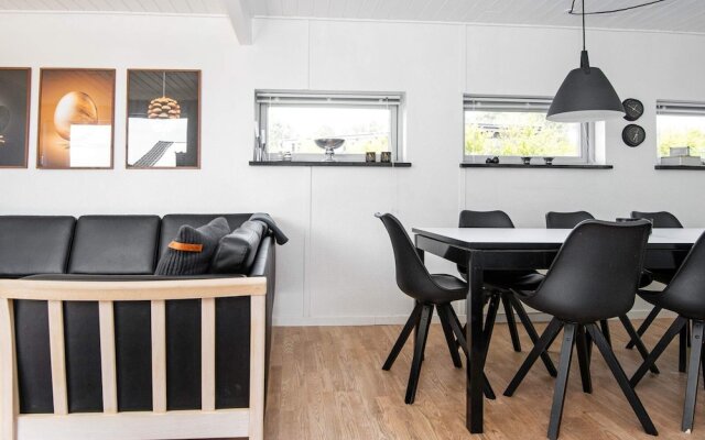 8 Person Holiday Home in Knebel-by Traum