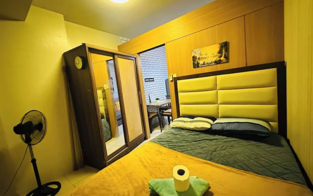 Simple Pasay Getaway - Entire Apartment for Rent