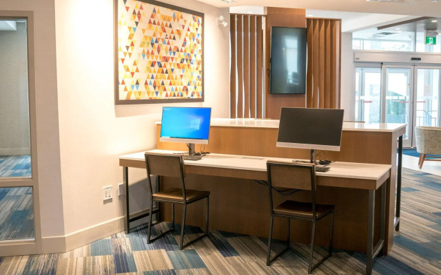 Holiday Inn Express & Suites Brandon by IHG