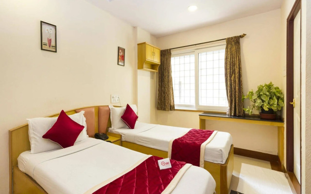 OYO 331 Hotel Skanda Shelters