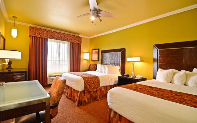 Best Western Plus Christopher Inn & Suites