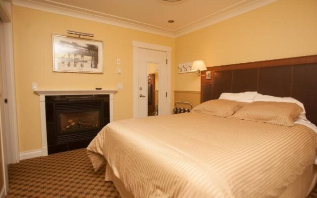 Salt Spring Inn