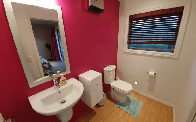 Claremont Country Lodge B&B