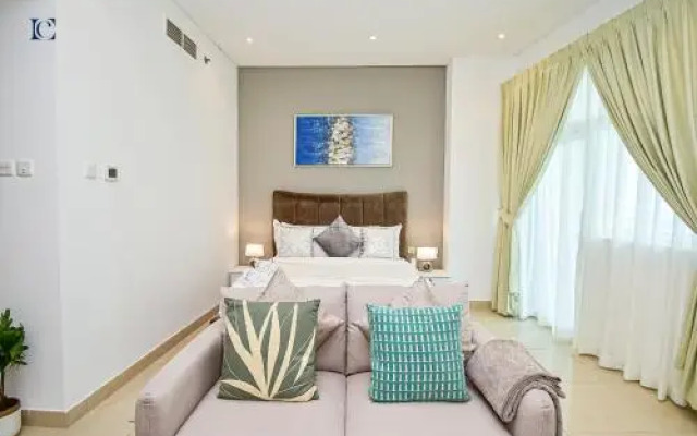 Budget Studio with Balcony, Yacht Bay Marina - BRZ