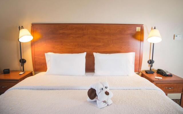 Hampton Inn & Suites Greeley