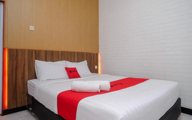 OYO Life 3301 Pondok Eyang Obi