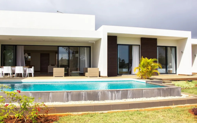 Azuri Residences by Life in Blue
