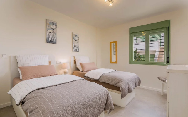 El Sarmiento Beach Apartment