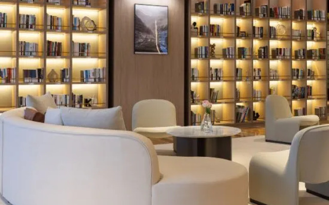 Madison Hotel (Xi'an Qujiang Conference Center The MixC)