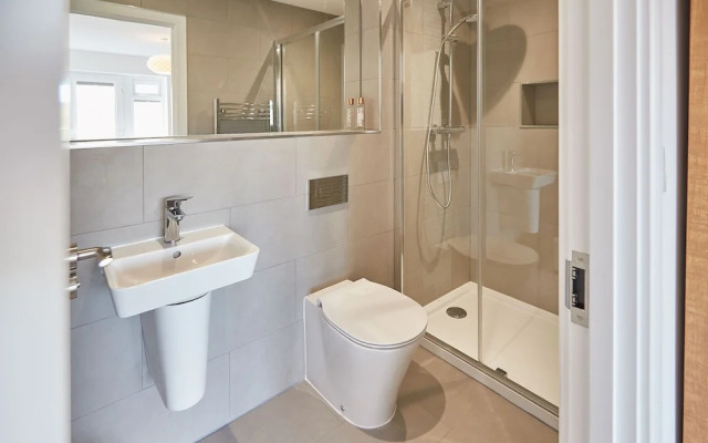 Host Stay Highfield House