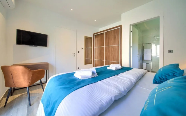 Villa Majestic With Sauna and Beautiful Views