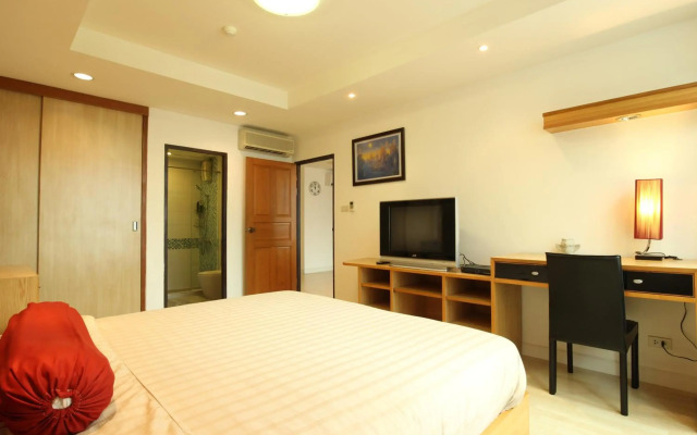 Serena Sathorn Suites