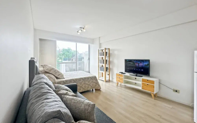 Comfortable Studio With Balcony and Excellent Location