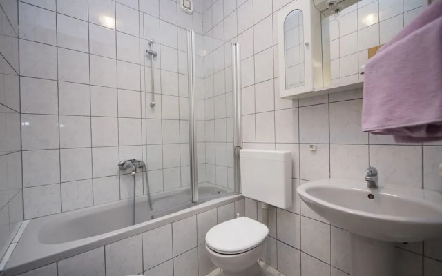 Robert - sea View - A2