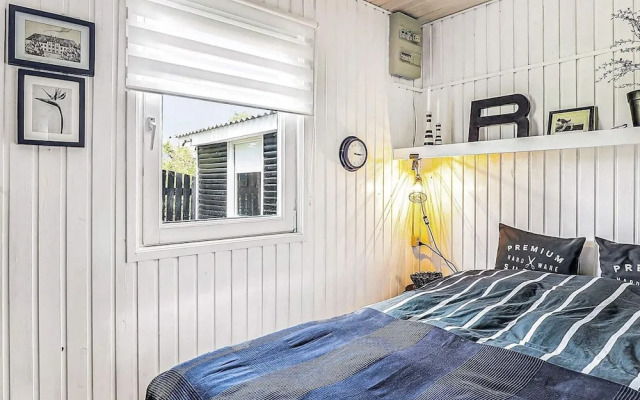 6 Person Holiday Home in Hals