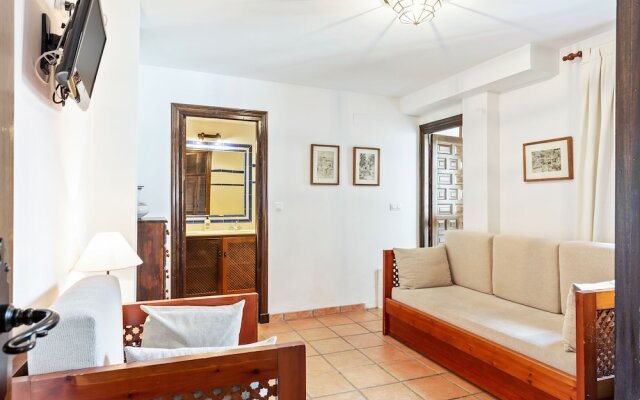 City Apartment near Alhambra
