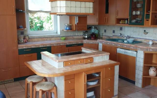 Exclusive Apartment In Villa With Private Garden