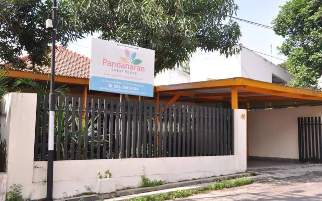 Pandanaran Budget Hotel
