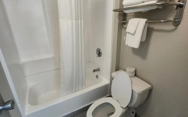 Motel 6 Charleston East Wv