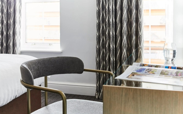 The Lodge Hotel - Putney