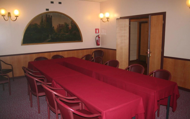Albert Hotel
