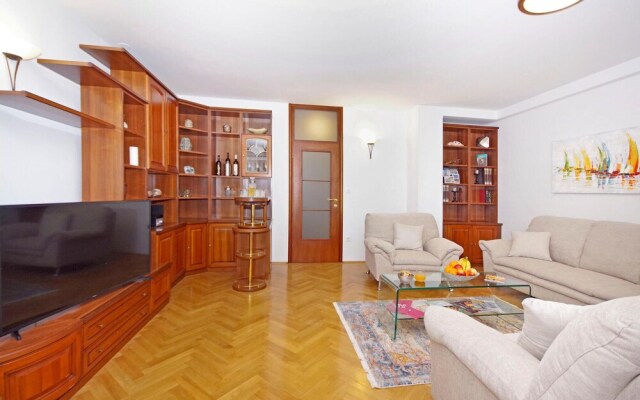 Awesome Apartment in Split With Wifi and 3 Bedrooms