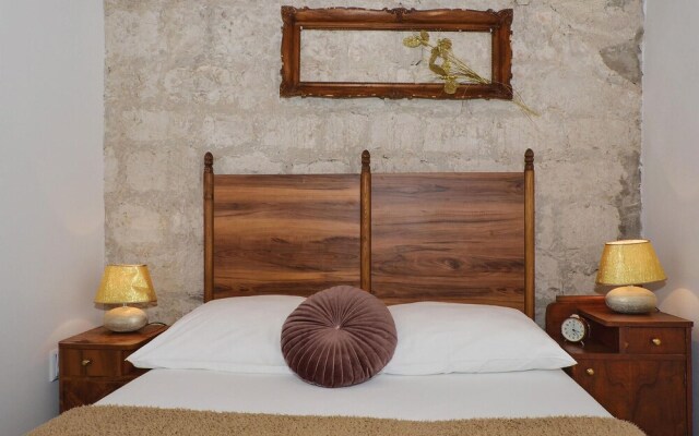 Beautiful Home in Zedno With Wifi and 4 Bedrooms