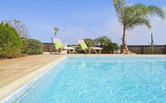 Holiday home 4 bedrooms 3 bathrooms - Protaras