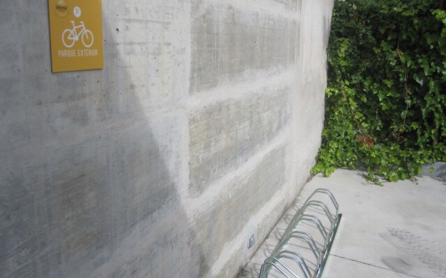 N1 Hostel Apartments & Suites