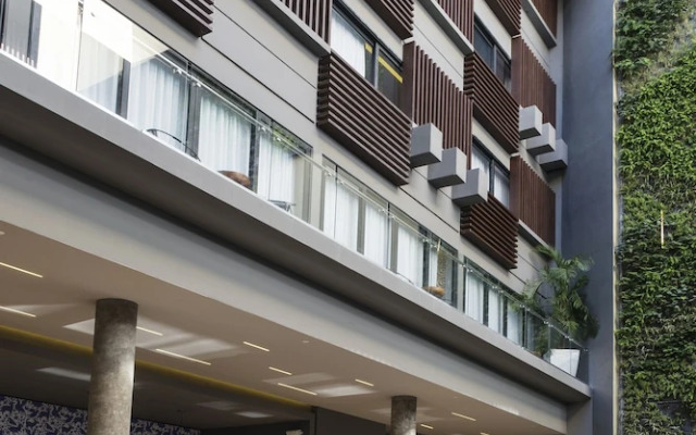 The Fives Travelers at the Fives Downtown by Ypj