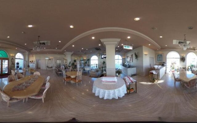 Princess Court Hotel