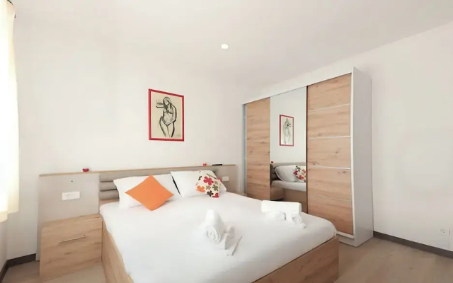 Villa Gariful - Sleeps 10 - Pool - Hottub - Petsok
