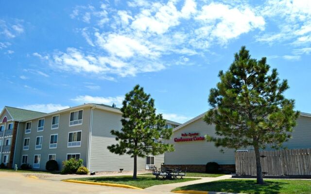 Fossil Creek Hotel And Suites