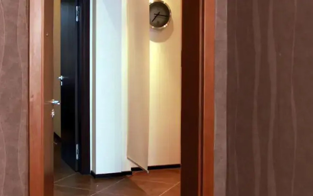 Brown Cottage Apartment