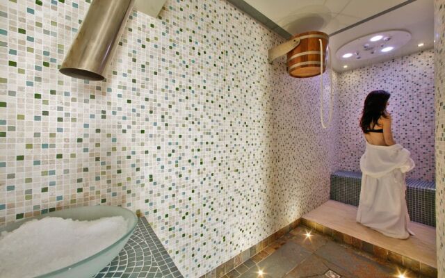 Plaza Madeleine Hotel & Spa