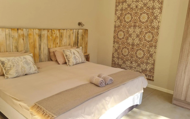 Thornhill Safari Lodge