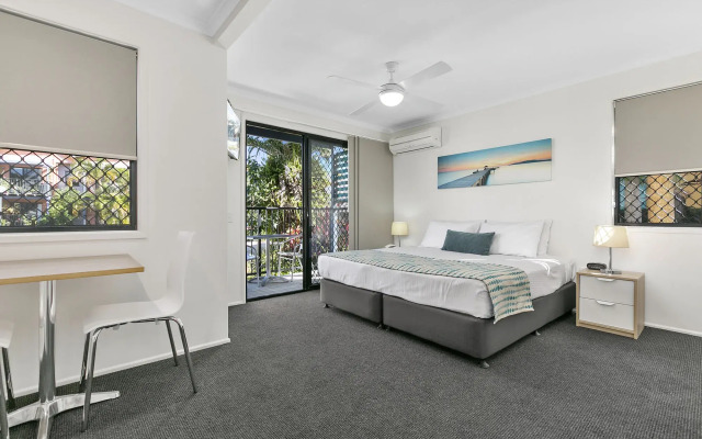 Noosa Lakes Resort